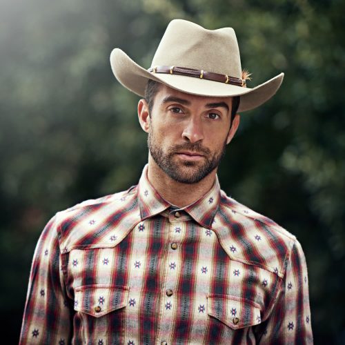 the-bigger-the-hat-the-better-the-cowboy-2025-04-06-11-05-31-utc-min.jpg